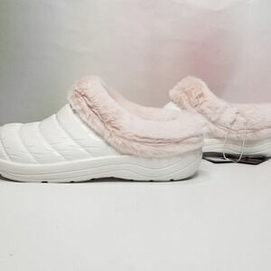 SKECHERS Youth Foamies  Cozy Camper Slipper Clogs Girls  Size 2 White / Pink NWT